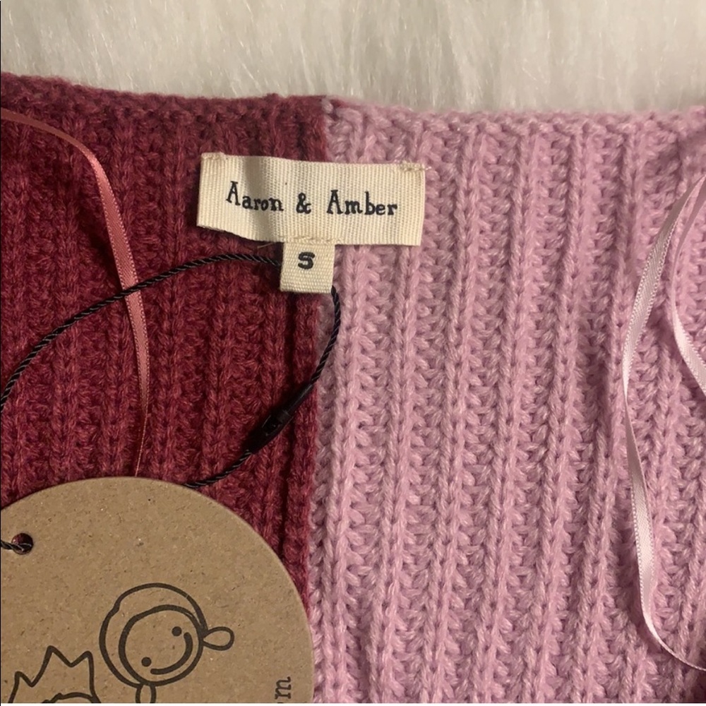 💕 Pink Color Block Sweater w/ Rhinestone Buttons – Size S - Picture 8 of 11